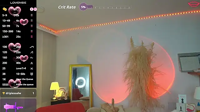 IsseyMz online show from September 28, 7:15 am