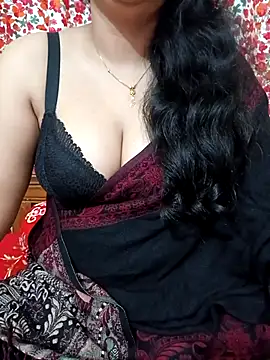 Snapshot of Priya_Boudi chatting on December 14, 6:02 pm Priya Boudi online show from December 14, 6:02 pm