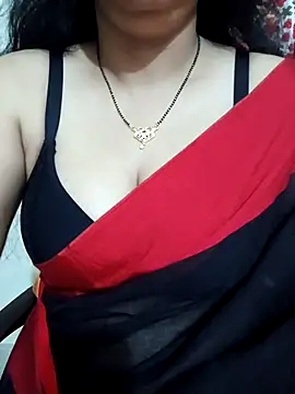 Snapshot of Priya_Boudi chatting on May 3, 6:11 pm Priya Boudi online show from May 3, 6:11 pm