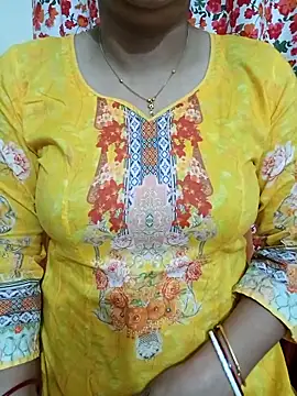 Priya Boudi online show from February 9, 6:17 pm