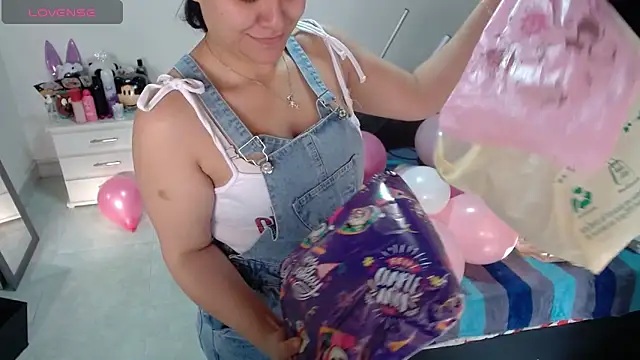 soniafuckboobs online show from April 14, 12:21 pm