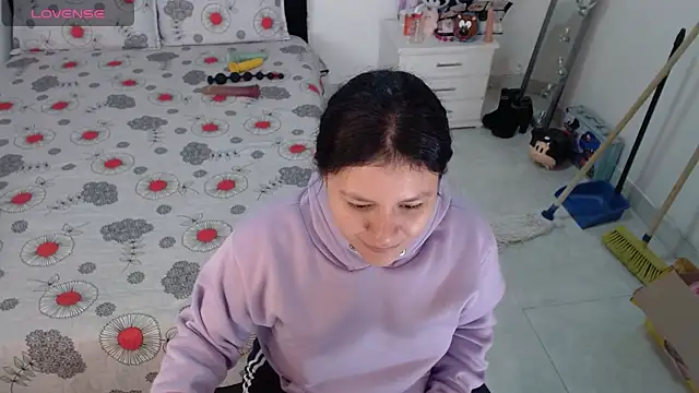 soniafuckboobs online show from April 1, 1:52 pm