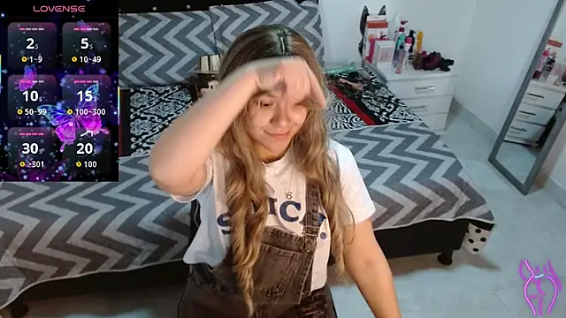 Snapshot of soniafuckboobs chatting on November 14, 12:20 pm soniafuckboobs online show from November 14, 12:20 pm