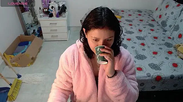 soniafuckboobs online show from March 27, 12:17 pm