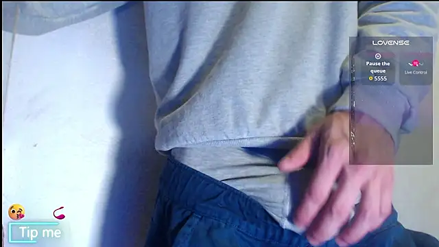 Snapshot of GrayHornyX chatting on January 31, 7:12 pm GrayHornyX online show from January 31, 7:12 pm