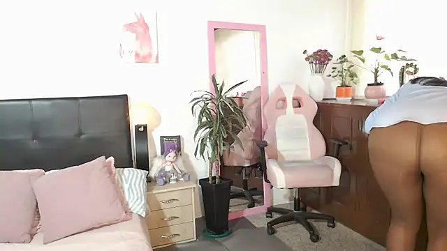 DonaBella17 online show from October 21, 12:26 pm