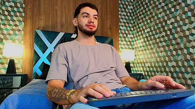 Michael magno online show from November 8, 5:16 pm