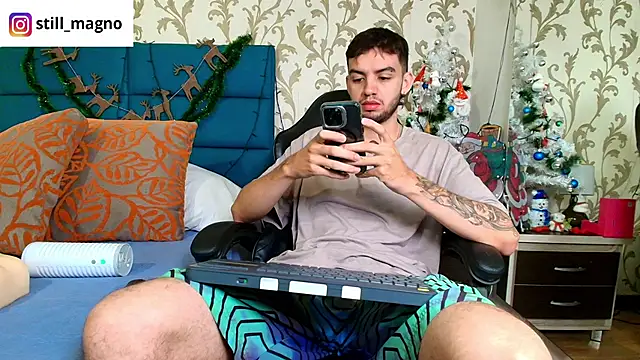 Michael magno online show from December 4, 12:26 pm