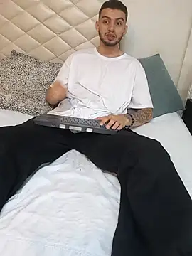 Michael magno online show from February 20, 10:55 pm