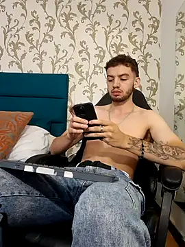 Michael magno online show from April 4, 12:45 pm