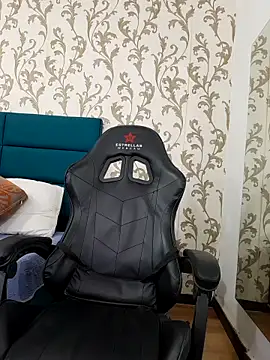 Michael magno online show from March 6, 10:27 pm