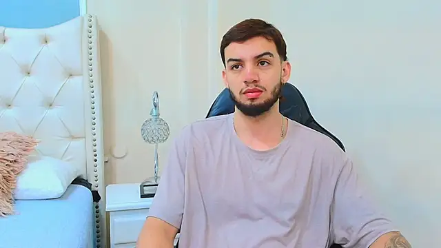 Michael magno online show from November 17, 12:31 pm