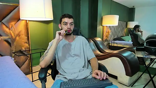 Michael magno online show from September 21, 8:03 pm