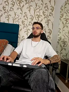 Michael magno online show from March 31, 10:50 am