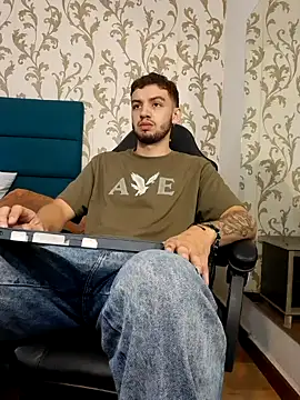 Michael magno online show from April 5, 11:33 pm