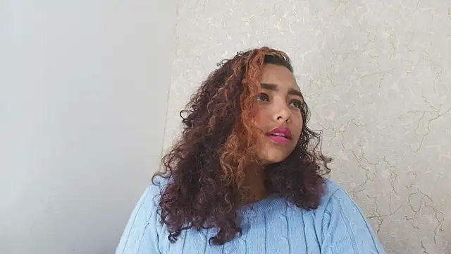 Snapshot of sofi_balvin chatting on September 19, 7:18 pm sofi balvin online show from September 19, 7:18 pm