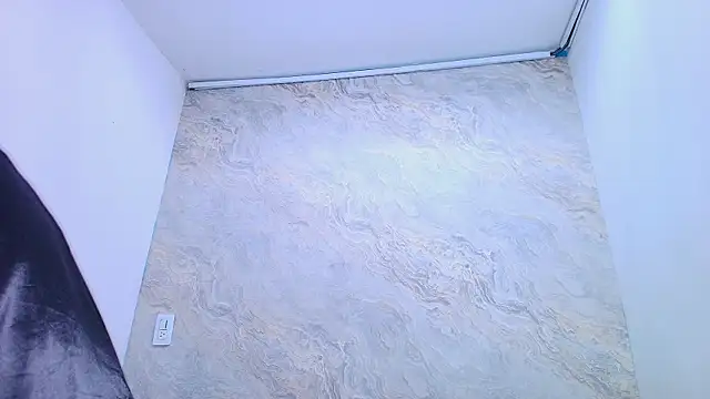 Snapshot of sofi_balvin chatting on March 7, 7:27 pm sofi balvin online show from March 7, 7:27 pm