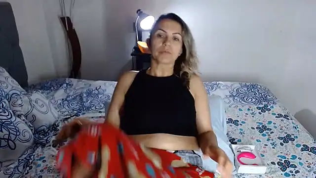 Snapshot of Chantal_hott chatting on June 11, 10:45 am Chantal hott online show from June 11, 10:45 am