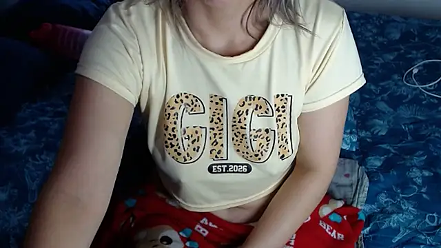 Snapshot of Chantal_hott chatting on June 23, 8:56 am Chantal hott online show from June 23, 8:56 am
