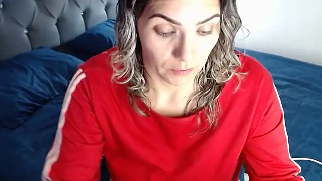 Snapshot of Chantal_hott chatting on June 25, 9:53 pm Chantal hott online show from June 25, 9:53 pm