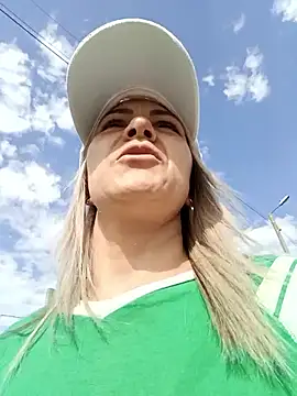 Chantal hott online show from December 22, 7:36 pm