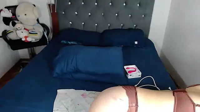 Chantal hott online show from March 3, 9:22 pm