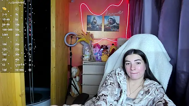 Fiery Brunette  online show from November 26, 9:31 am