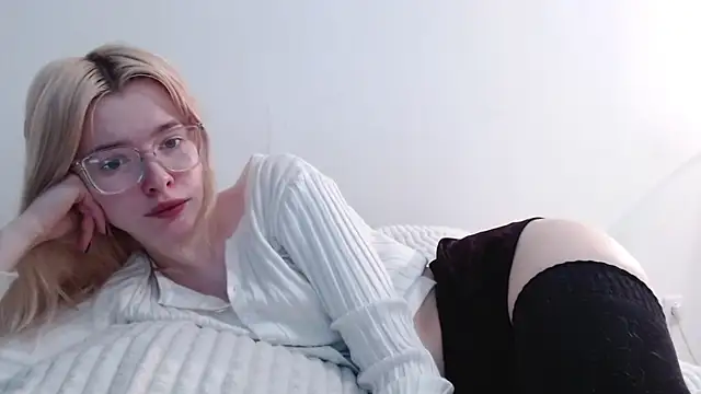 Snapshot of Sataobby chatting on February 16, 2:54 pm Sataobby online show from February 16, 2:54 pm