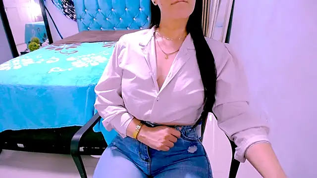 BitterMomXxx online show from February 10, 3:00 pm