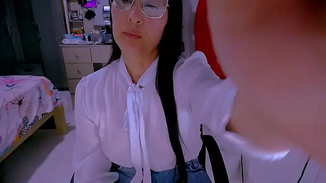 BitterMomXxx online show from July 24, 2:35 pm