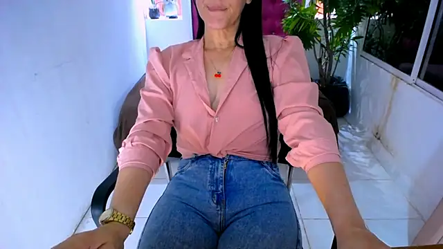 BitterMomXxx online show from September 9, 12:47 pm