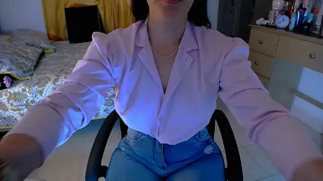 BitterMomXxx online show from April 15, 1:26 pm