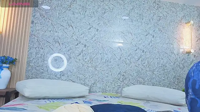 sabrina shark  online show from December 20, 2:03 am