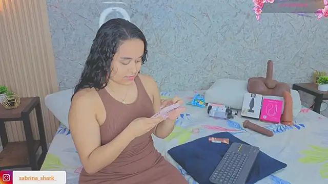 sabrina shark  online show from January 15, 2:37 am