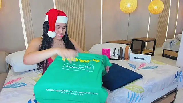 sabrina shark  online show from December 15, 1:44 am