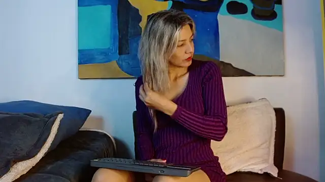 alana valdiri online show from February 6, 9:17 pm