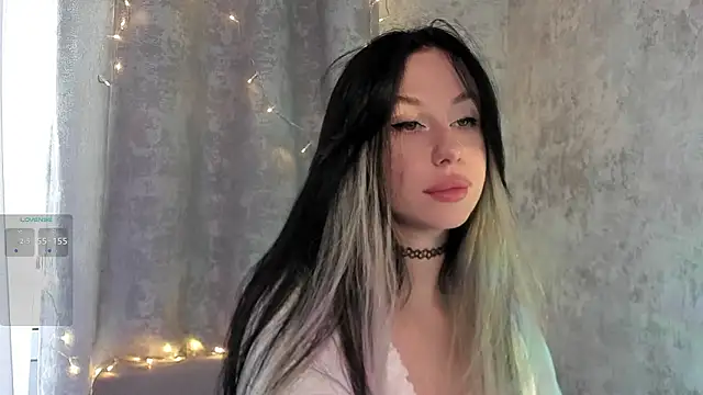 Snapshot of elena_addiction chatting on February 24, 12:06 pm elena addiction online show from February 24, 12:06 pm