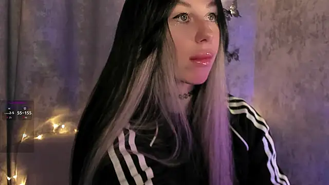 Snapshot of elena_addiction chatting on February 15, 1:43 pm elena addiction online show from February 15, 1:43 pm