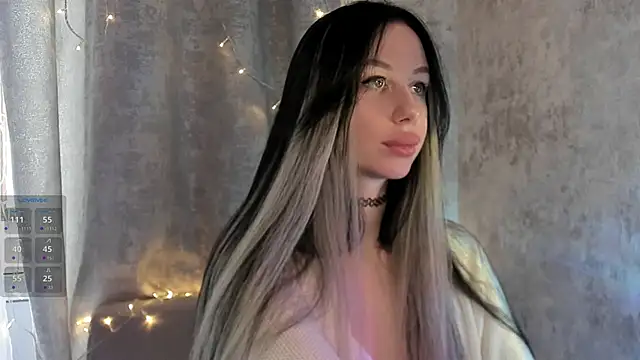 Snapshot of elena_addiction chatting on March 2, 7:15 am elena addiction online show from March 2, 7:15 am