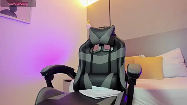 ayla13  online show from March 18, 7:26 pm