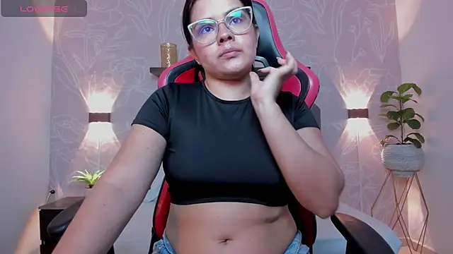 ayla13  online show from February 26, 7:03 pm