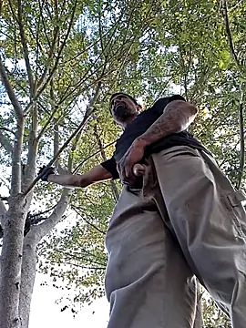 Snapshot of playtyme420691 chatting on October 28, 1:43 pm playtyme420691 online show from October 28, 1:43 pm