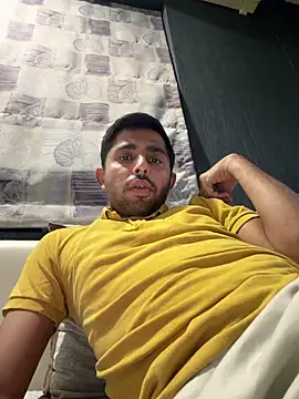 rhuh3991 online show from April 7, 1:35 pm