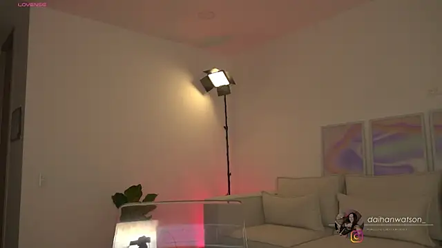 Snapshot of Daihanwatson_ chatting on March 5, 4:13 am Daihanwatson online show from March 5, 4:13 am