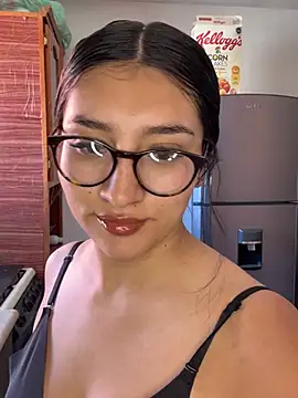 Sexyedith09 online show from March 31, 5:04 pm