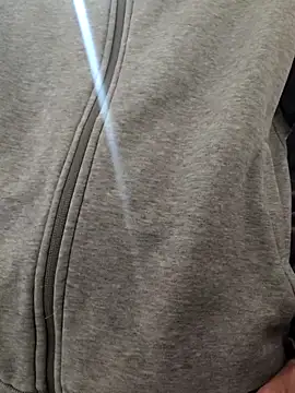 Snapshot of khema99 chatting on December 17, 11:32 pm khema99 online show from December 17, 11:32 pm