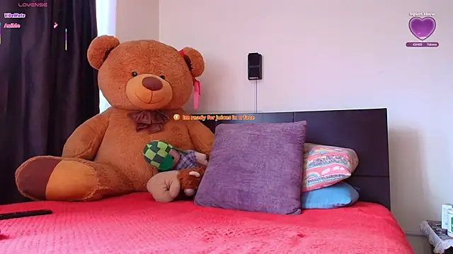 Snapshot of Samanntthaa__ chatting on June 19, 1:06 pm Samanntthaa online show from June 19, 1:06 pm