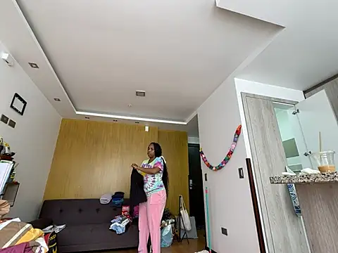 ChocolateCakeQueen online show from February 26, 3:56 pm