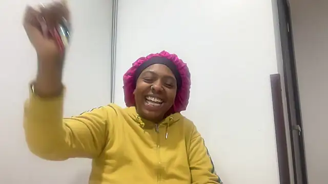 ChocolateCakeQueen online show from January 8, 5:24 am