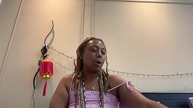 ChocolateCakeQueen online show from March 21, 11:01 pm